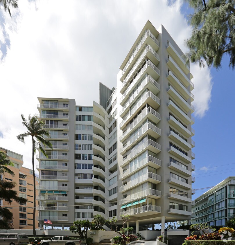 2969 Kalakaua Ave, Honolulu, HI 96815 Apartments Honolulu, HI
