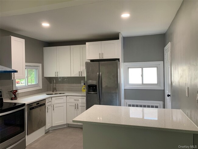 Foto del edificio - 402 Leslie Ln