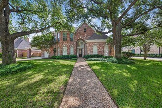 Building Photo - 5522 Honor Dr