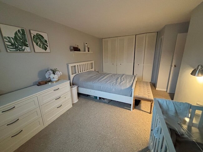 Building Photo - 304 Regency Park Dr