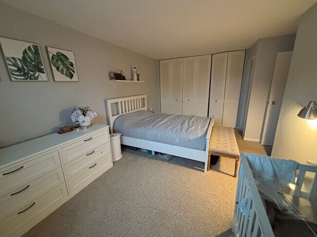 Foto del edificio - 304 Regency Park Dr