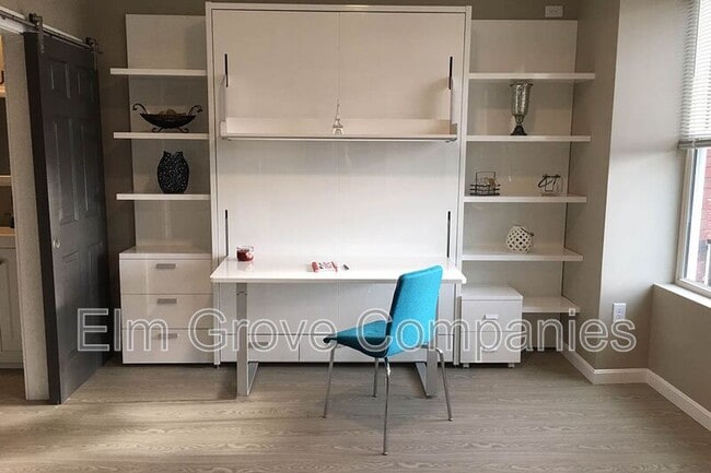 Building Photo - 235 Hanover St