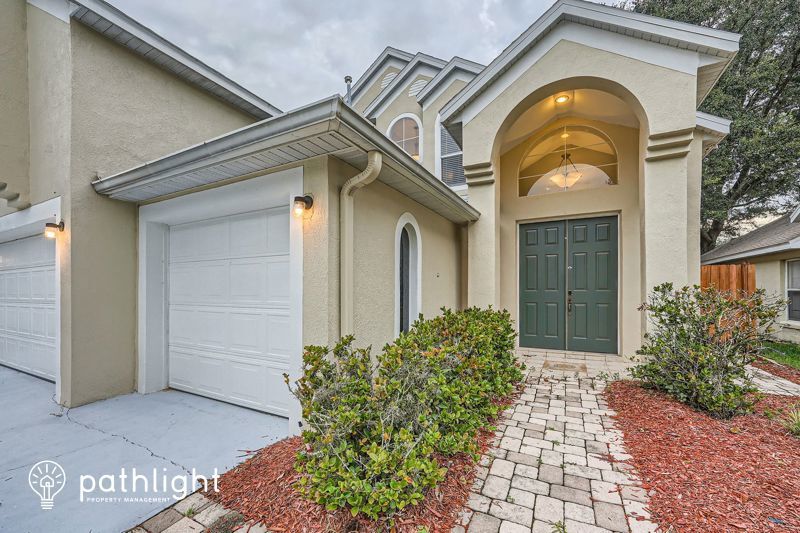 Foto principal - 15650 Autumn Glen Ave