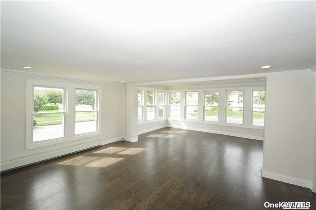 Building Photo - 75 Nassau Rd