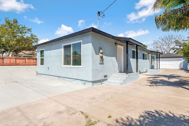 Foto del edificio - 2417 W Stanford St