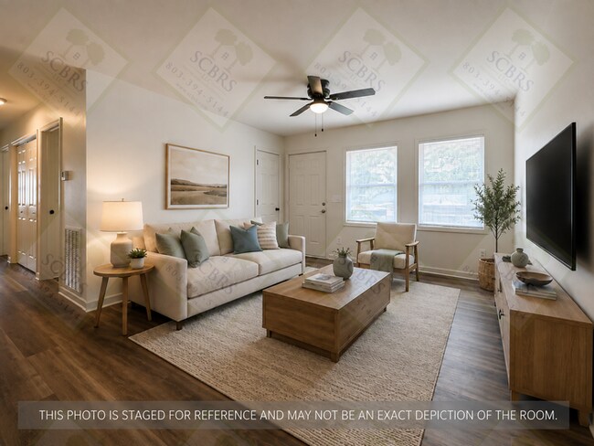 Foto del edificio - Beautifully Updated 3 Bedroom, 2 Bath Home – Move-In Ready!