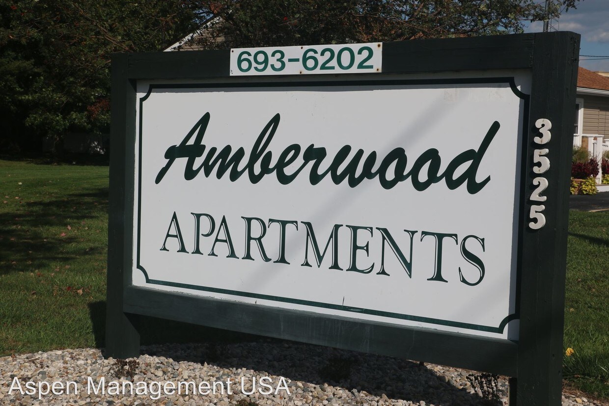 Primary Photo - 3525 Navarre Ave