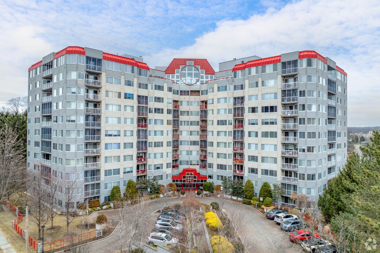10 Stewart Pl - Stewart Place Condominiums