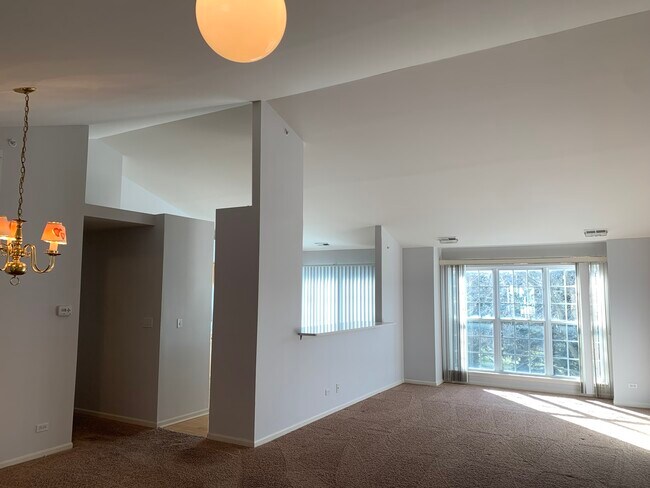 Foto del edificio - 876 Stuarts Dr