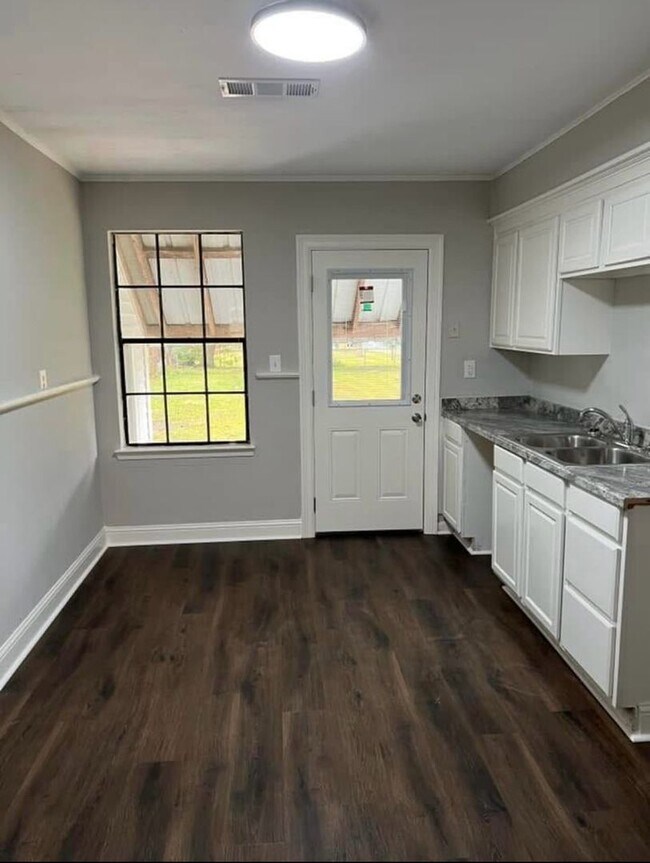 Foto del edificio - 2 Bed, 1 Bath, Single Family Home NISD