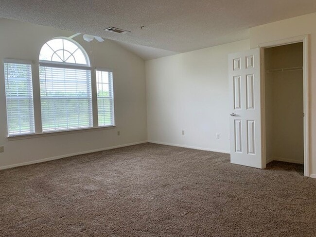 Interior Photo - Hamilton at Turman Farms Apartments