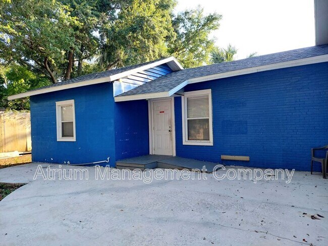 Building Photo - 1329 E Main St