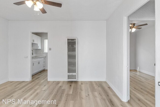 Building Photo - 1 br, 1 bath Apartment - 2652-2728 E 15th ...