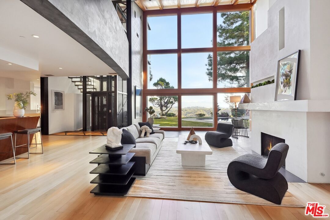 Foto principal - 2238 Stradella Rd