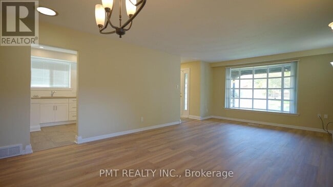 Building Photo - 17 Ravenview Dr