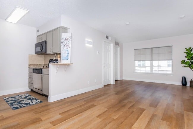 North Pointe - North Pointe Apartments