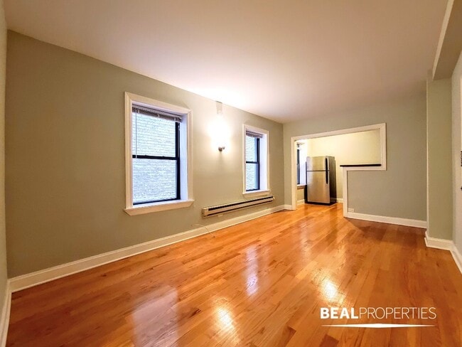 Building Photo - 1347 N Dearborn