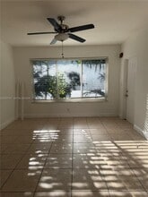 Building Photo - 812 NE 90th St