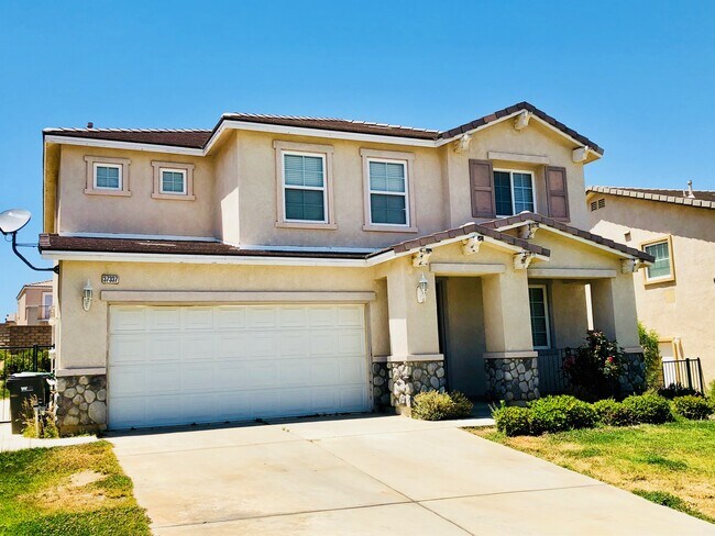 Building Photo - 37337 Ivywood Ct