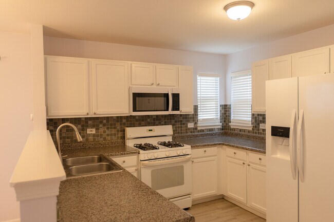 Foto del edificio - 2311 Carpenter Ave