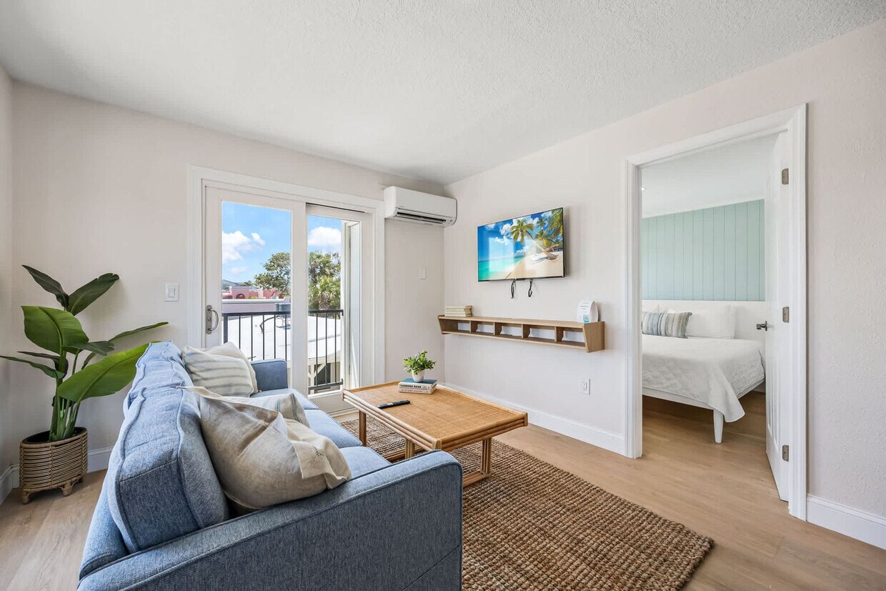 Foto principal - 637 S Orlando Ave