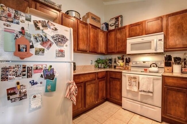 Interior Photo - 202 Race