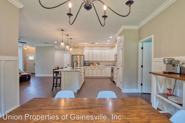 Foto del edificio - 3 br, 2 bath House - 19904 NW 248th Street
