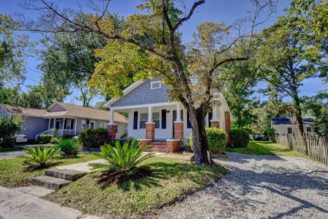 Photo - 105 Montgomery Ave House