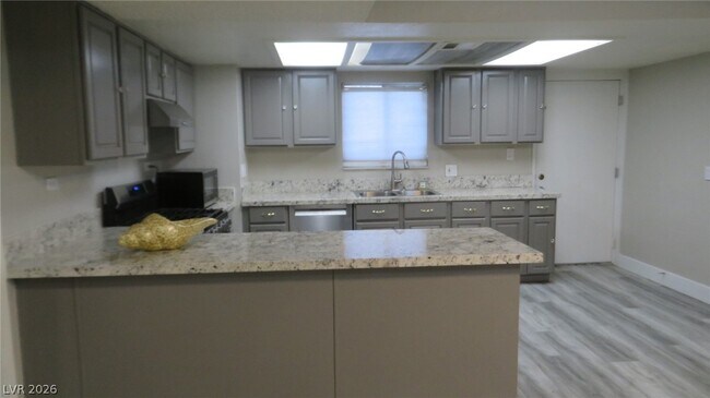 Foto del edificio - 5844 Willard St