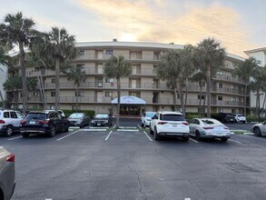 Building Photo - 3605 S Ocean Blvd