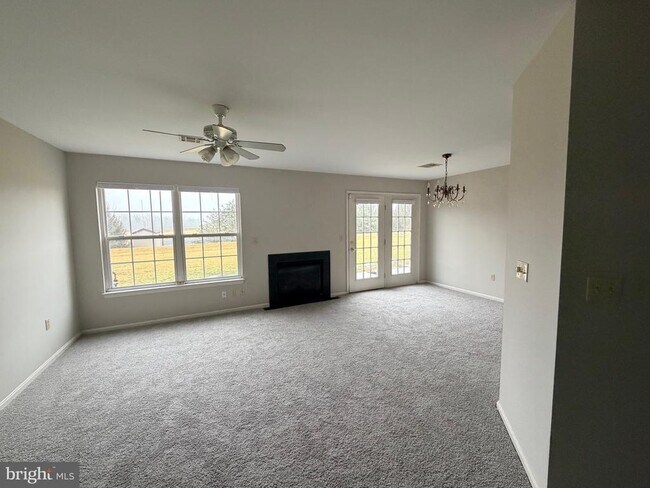 Foto del edificio - 156 Sparrow Rd