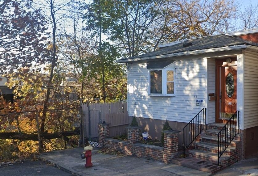 Primary Photo - 51-53 May St