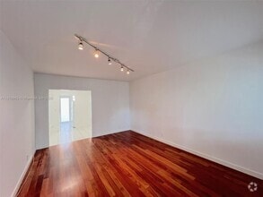 Building Photo - 1235 Euclid Ave