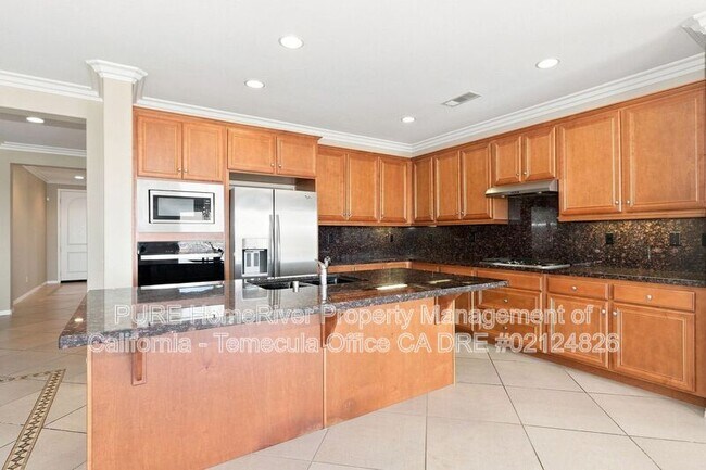 Building Photo - 34336 Coppola St