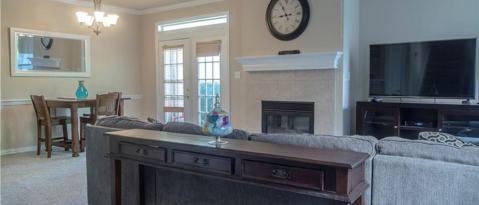 Building Photo - 617 Regency Dr