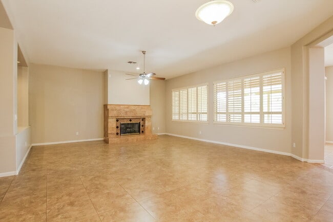 Building Photo - 17731 W Smt Dr