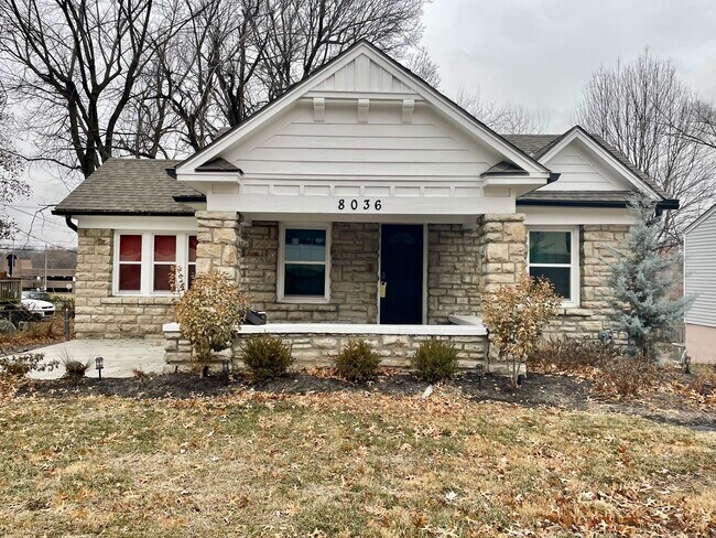 Building Photo - 8036 Mercier St