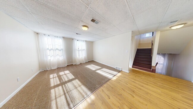 Foto del edificio - 7151 Monticello St