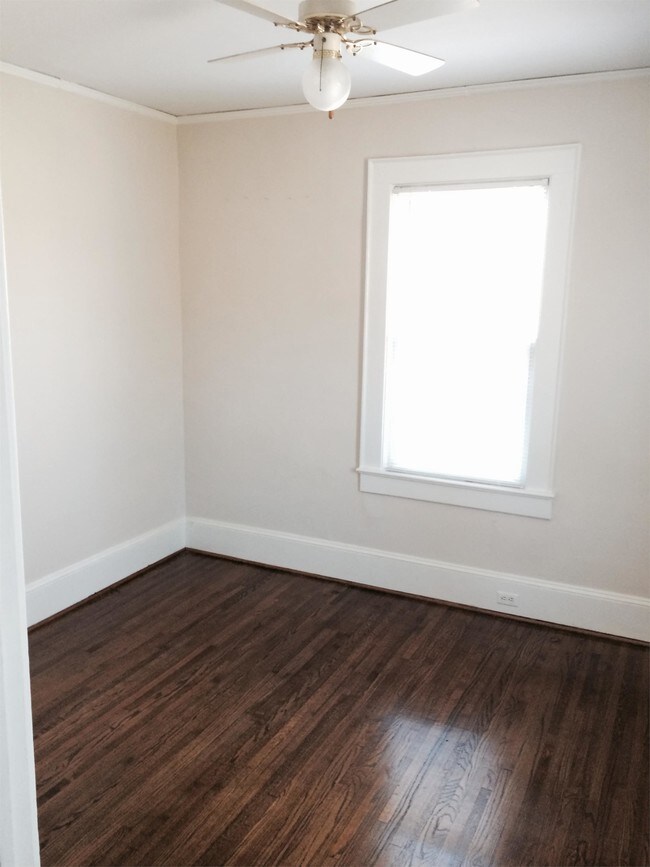 Foto del edificio - 411 N Laurel Ave