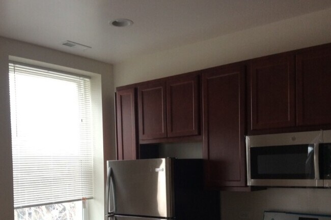 Foto del edificio - 3258 W Hirsch St