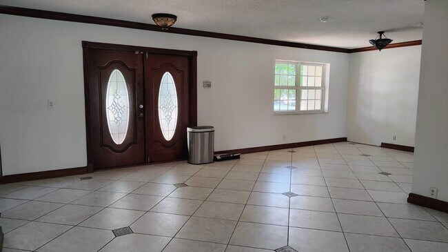 Foto del edificio - 9531 NW 8th St