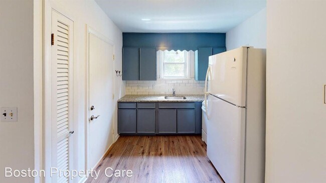 Building Photo - 2 br, 1 bath House - 20 Hargrave Ave #2