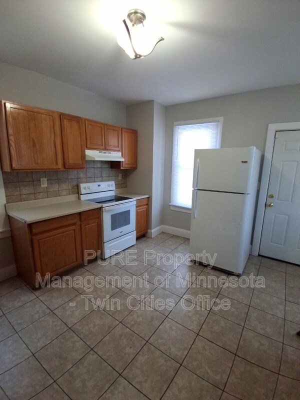 Foto del edificio - 885 Conway St