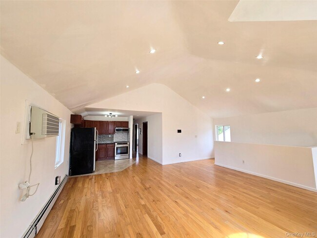 Foto del edificio - 219-23 114th Rd