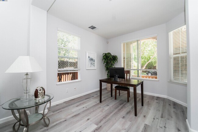 Foto del edificio - 2324 Blue Ridge Ave