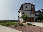 Foto principal - Immaculate 2-bedroom home with spanning mo...
