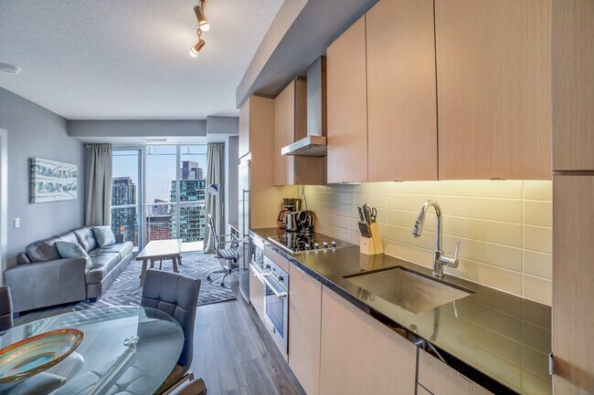 Photo du bâtiment - 299 Front St W