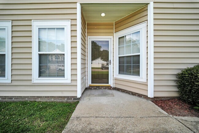 Foto del edificio - Beautifully Remodeled and Modern Home in Yorktown!