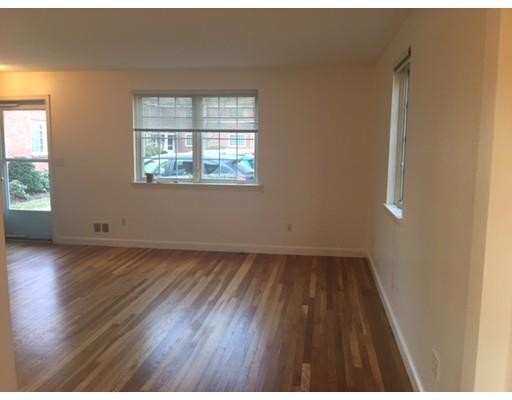 Foto del edificio - 63 Linden St