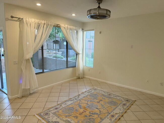 Foto del edificio - 11680 E Sahuaro Dr